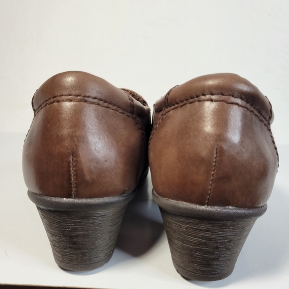 Womans Earth Origins Brown Short Bootie 2 inch heel Size 7.5 - Picture 8 of 10